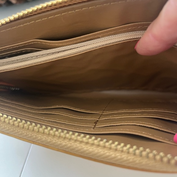 NWOT Michael Kors wallet wristlet long gold shiny All Over Logo - Picture 11 of 15